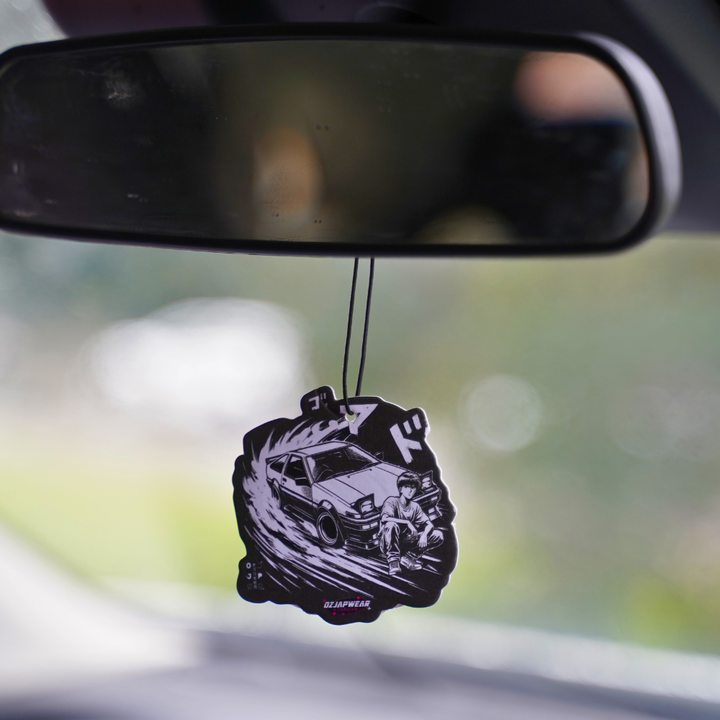 Add a touch of your favorite Lavender Scented Initial D Air Freshener to your car interior. Easy to Use: Simple to hang and enjoy in your vehicle. OzJapwear